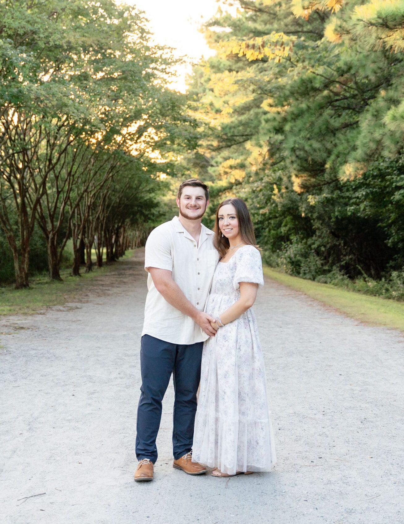 Oak Grove Lake Park tree lined maternity session portrait