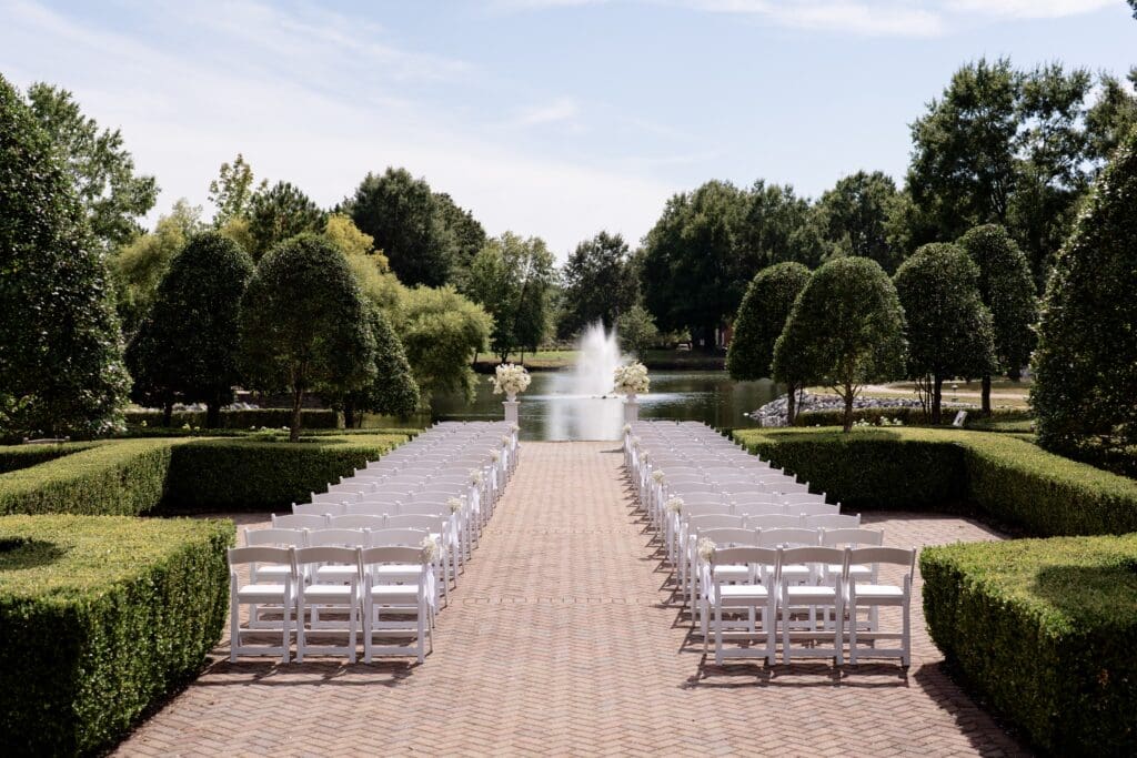 The Founders Inn and Spa Virginia Beach wedding venue ceremony setup